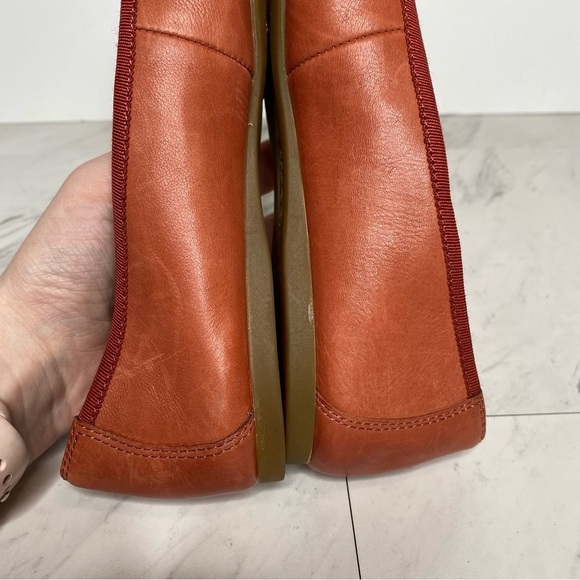 Born Brin Red Leather Flat 8 1/2 M - Picture 9 of 14